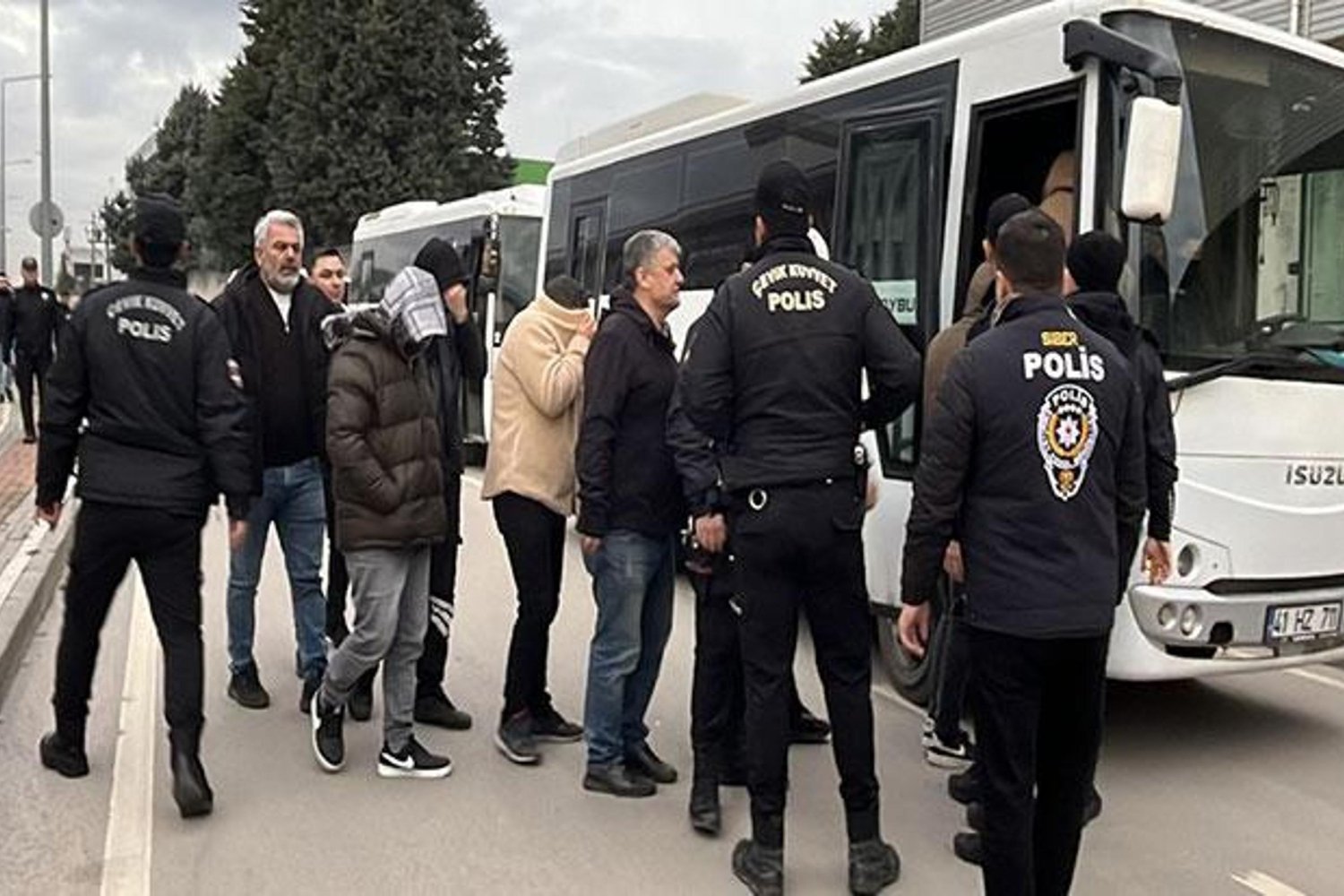 Kripto ve Bahis Operasyonları: 61 Şüpheli Gözaltında