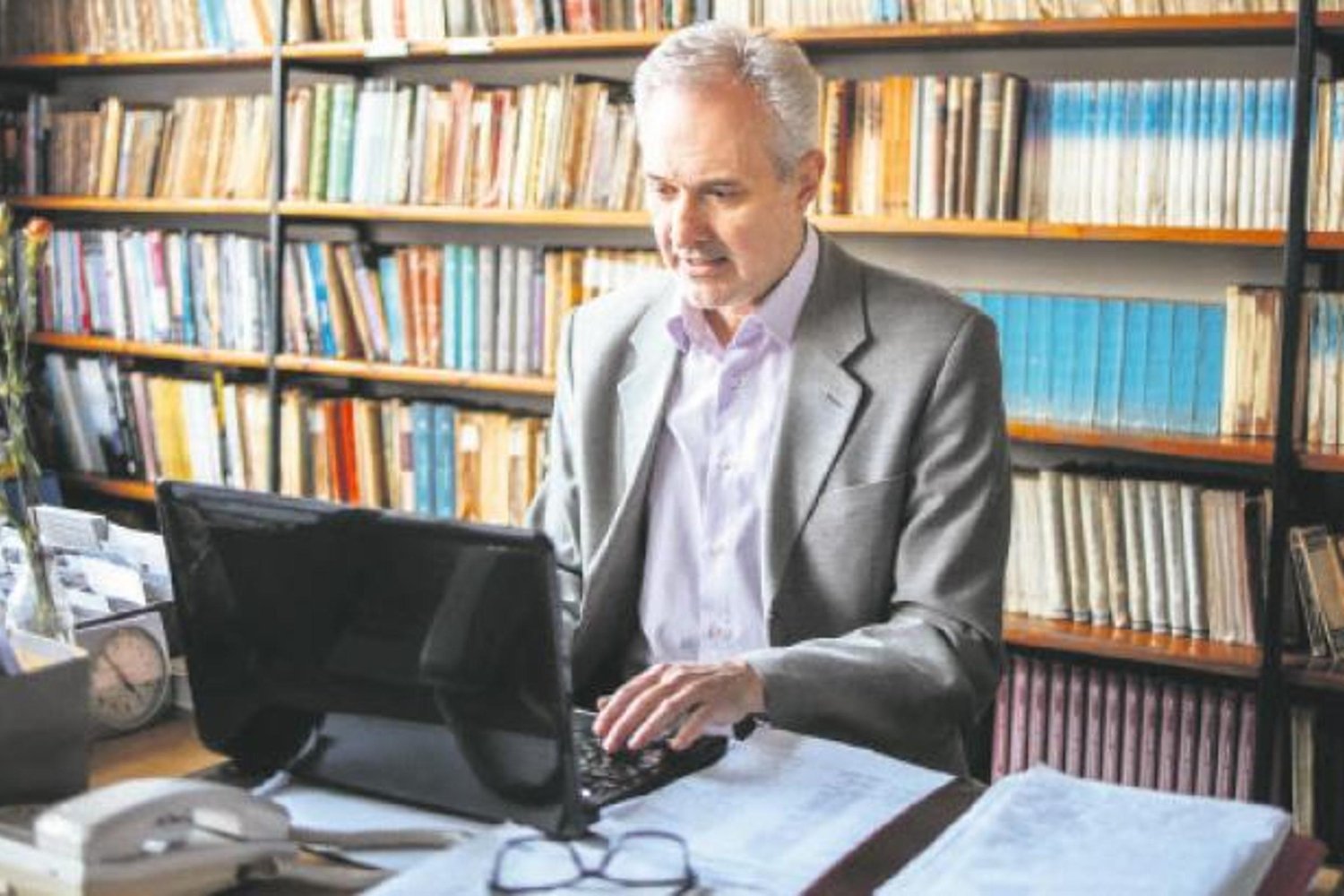 Yapay Zekanın Akademide Tehlikeli Yükselişi: Halüsinasyon Referanslar Alarm Veriyor