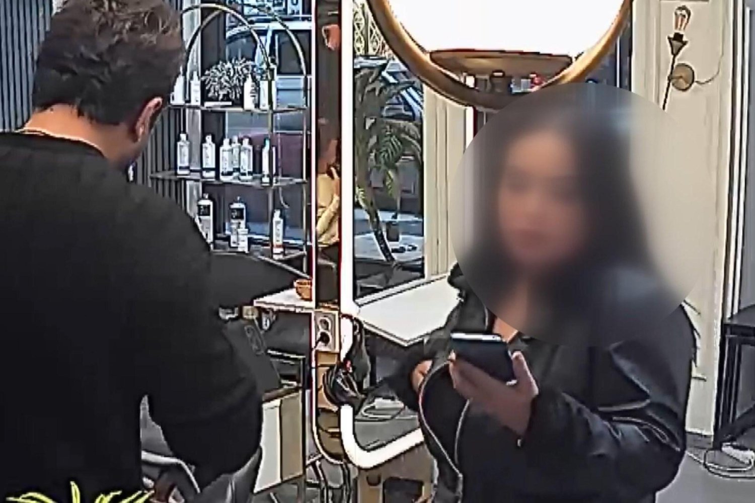 Avcılar'da 6 Bin Liralık Dolandırıcılık Olayı: Kuaförde Para İpte Aşkına Kayıp