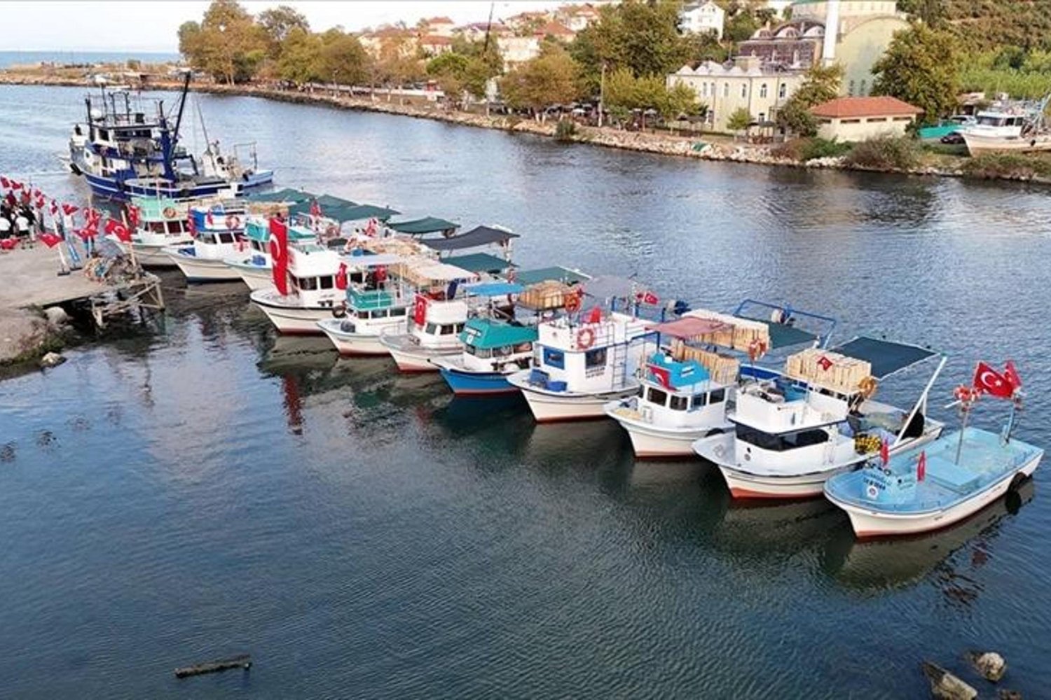 Balıkçılara Dev Destek Ekonomiyi Canlandırıyor: Yüzde 35 kadın farkı!