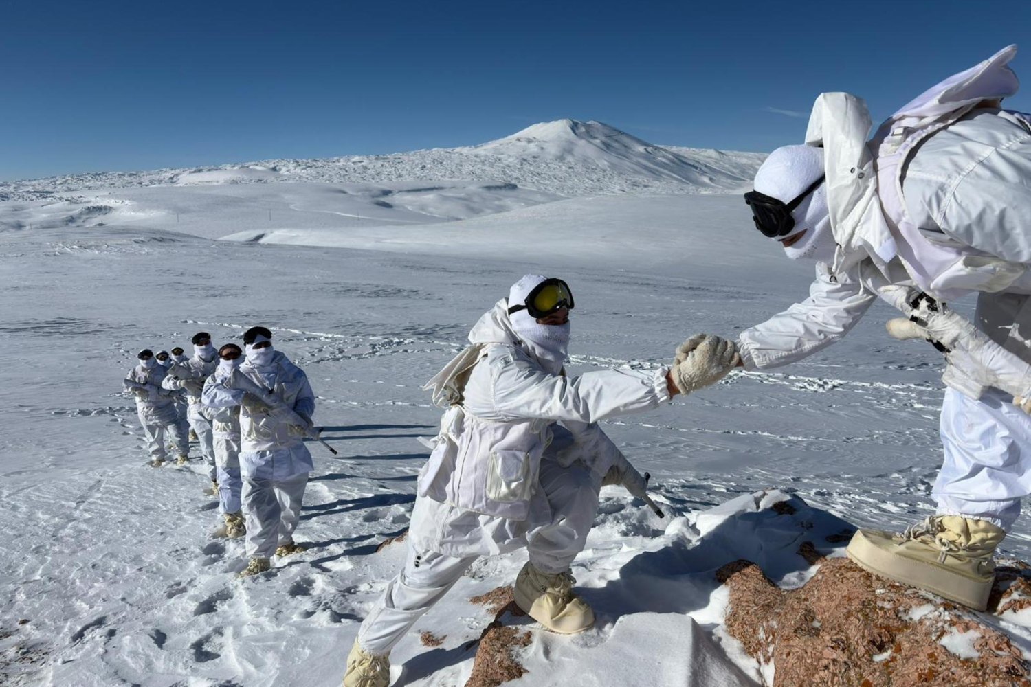 Milli Savunma Bakanlığı'ndan Güvenlik Güçlerimize Destek: Hudutlarda 7/24 Devriye