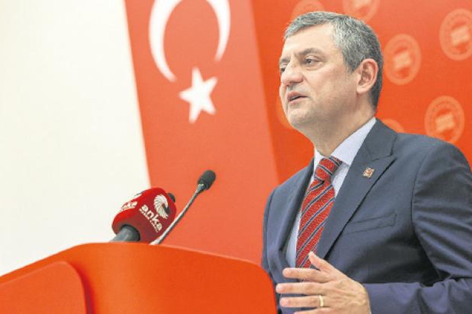 Emekli Maaşları 20 Bin TL’ye Çıkacak! CHP Direnişi Sürüyor