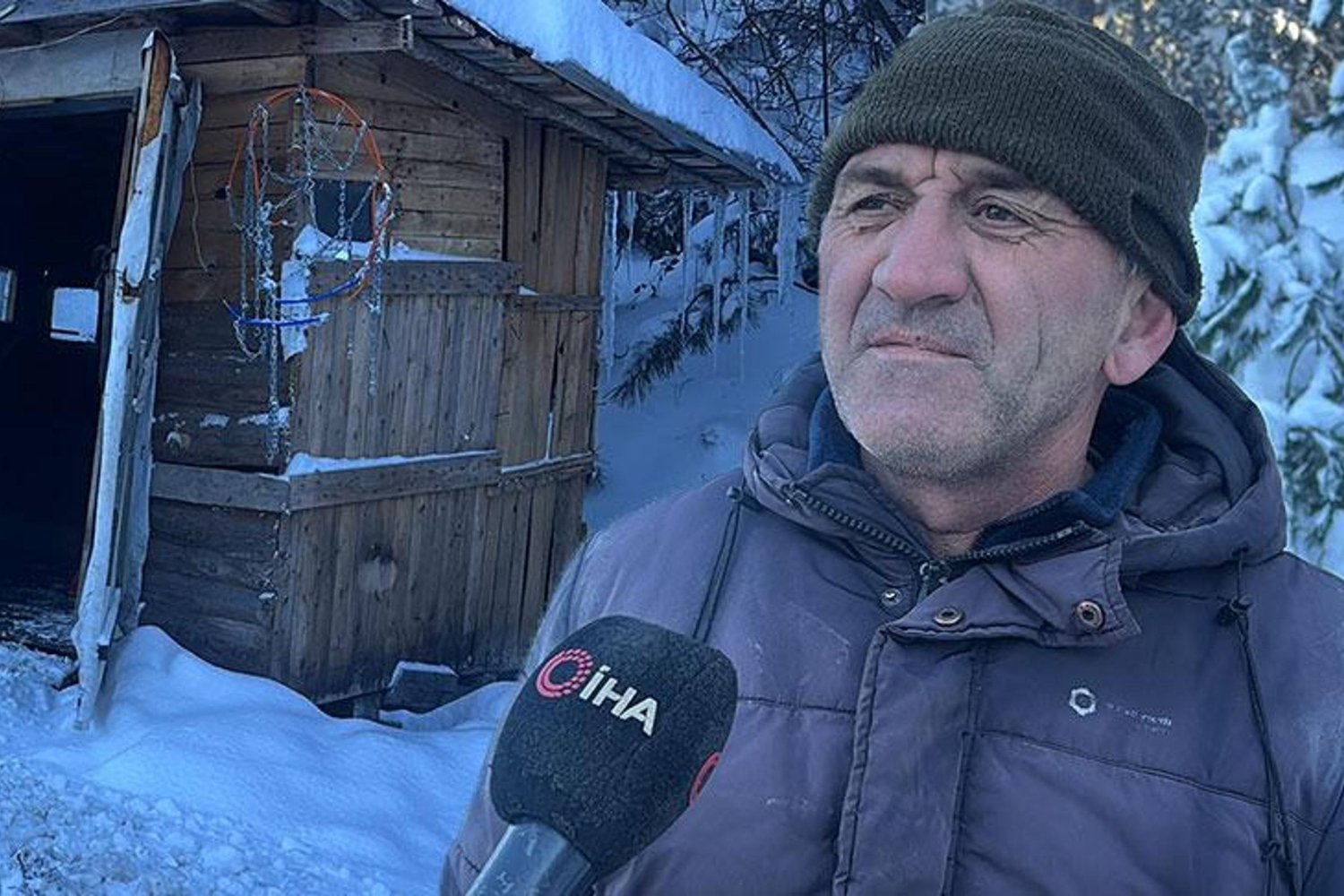 Bolu'da Kar Zinciri Hizmetiyle Ek Gelir Sağlayan Salih Dinçtürk Dikkat Çekiyor