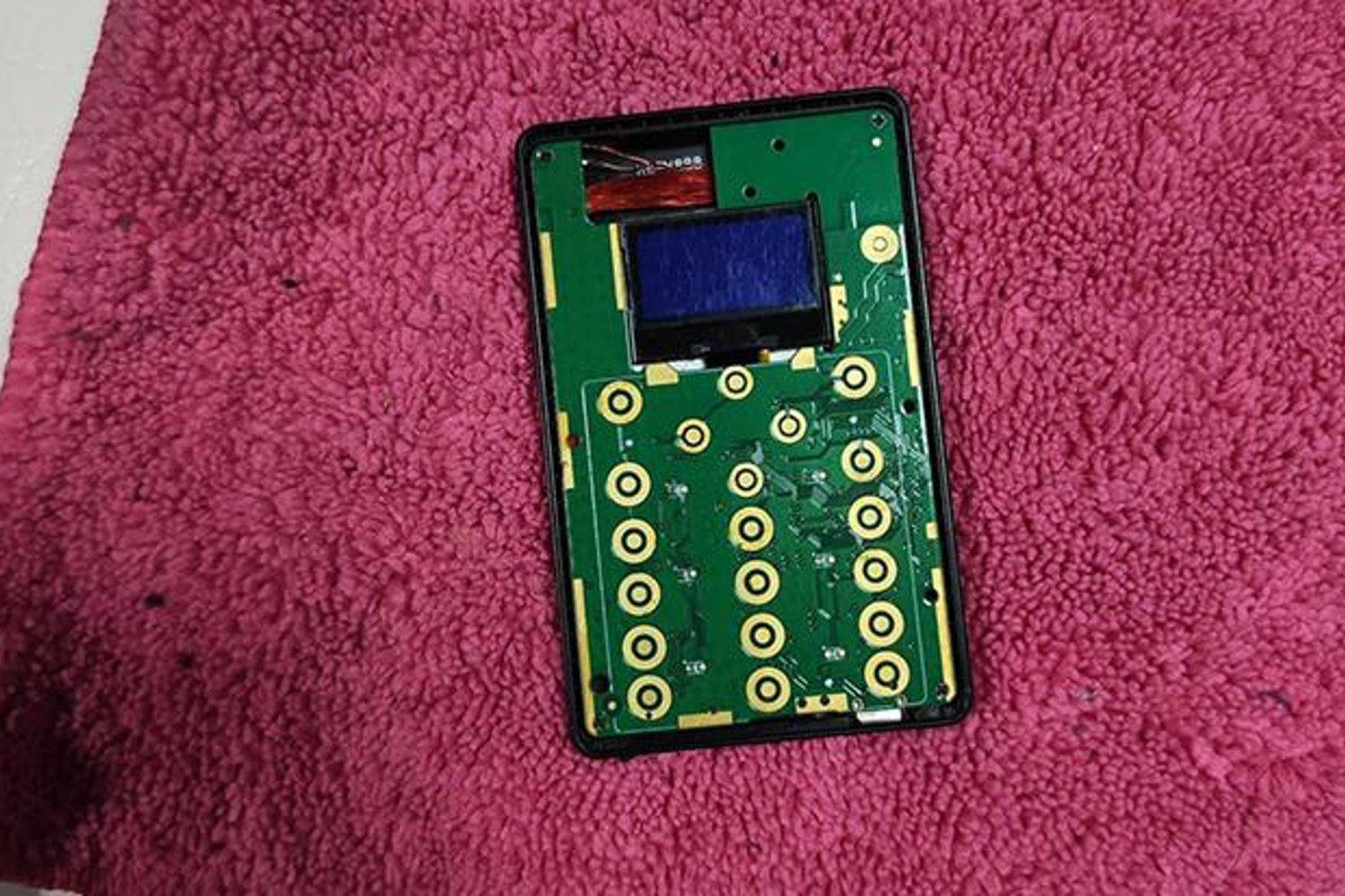 Kamera ve Gizli Cihazla Sınav Hırsızlığı Yapan Kişilere Operasyon