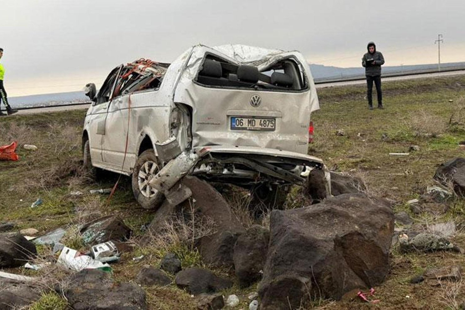Cizre'de Kaygan Yolda Minibüs Takla Attı: 8 Yaralı, 2 Kişi Hayatını Kaybetti