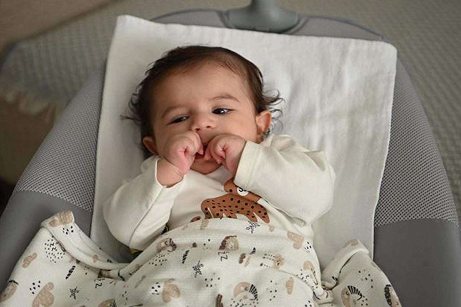 Kuşadası'nda SMA Teşhisi Alan Bebek Teoman, Dubai ve Almanya'daki Gen Tedavisi İçin Bağış Kampanyasıyla Umut Buldu