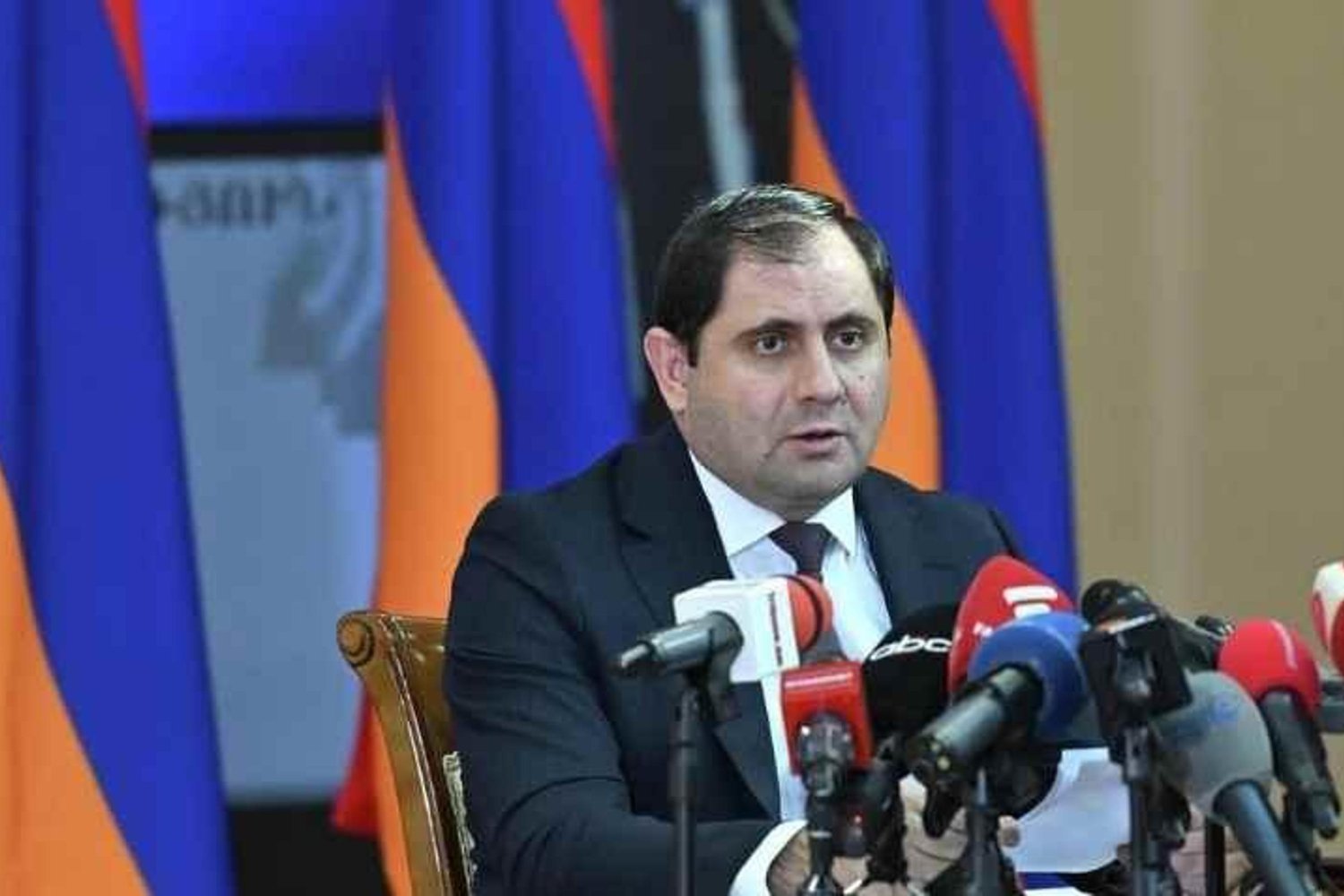 Ermenistan ve Azerbaycan Gelişmeleri: Silahlanma Yatırımları ve Petrol Sevkiyatı