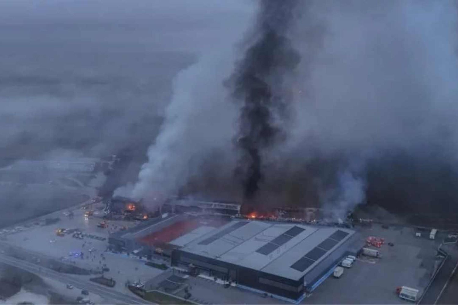 Tırhala Bisküvi Fabrikasında Patlama: 4 Kişi Hayatını Kaybetti