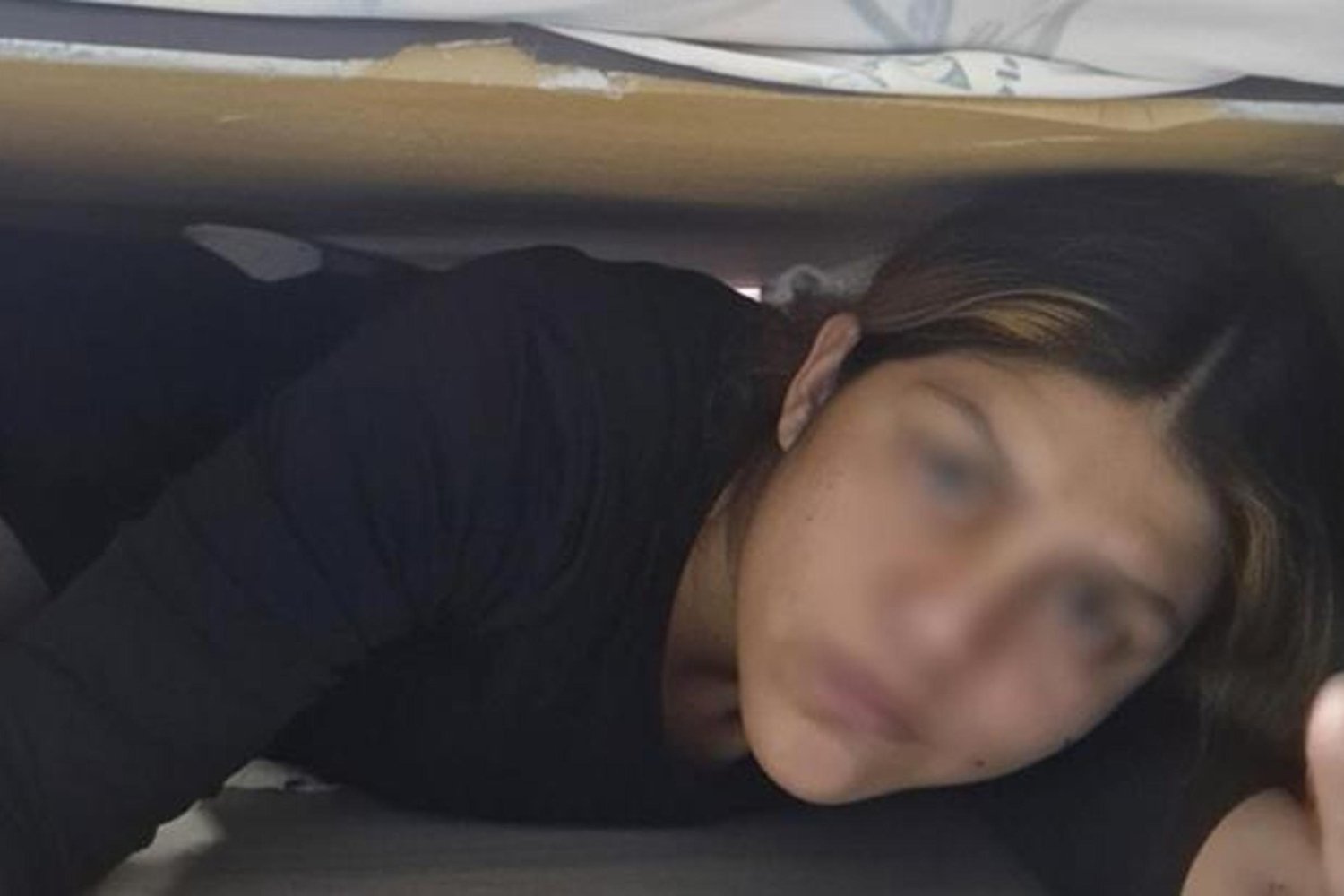 İstanbul'da Hırsızlık Şüphelisi Bazan Altında Yakalandı