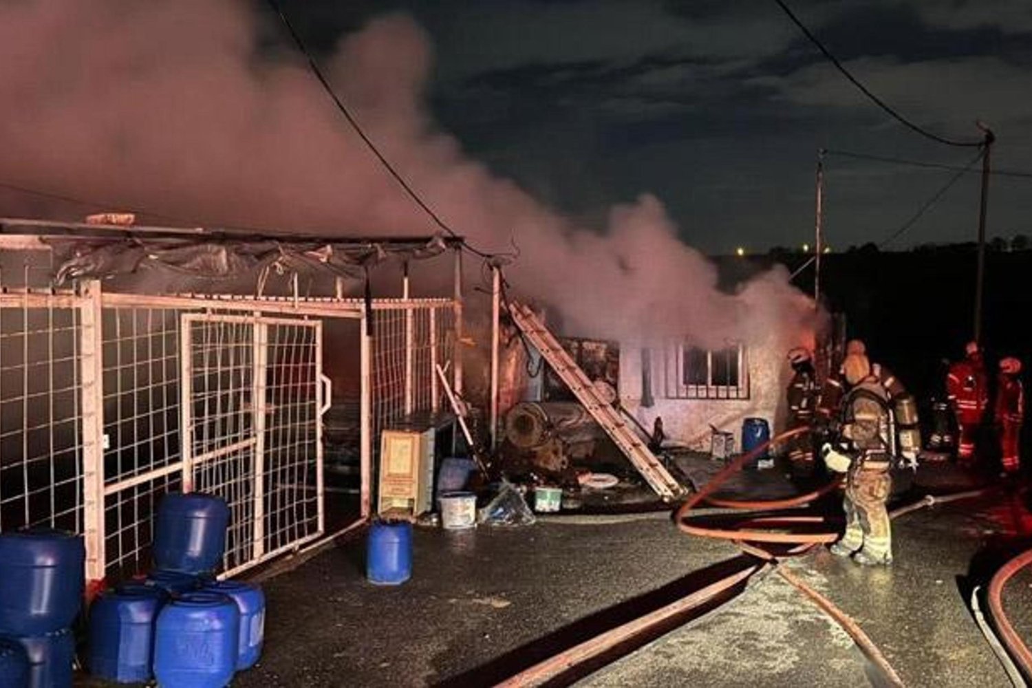 İş Yerlerinde Yangın Paniği: Çıkan Alevler İşletmeleri Kullandı