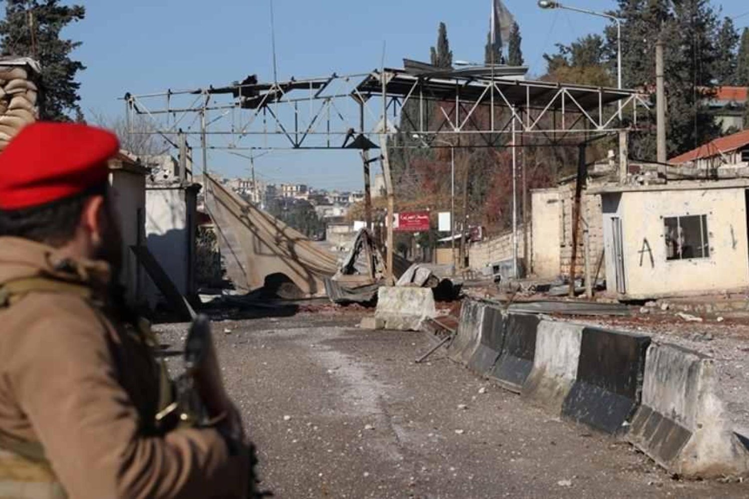 Suriye Ordusu SDG Noktalarına Yeni Silahlı Grupların Ulaştığını Açıkladı