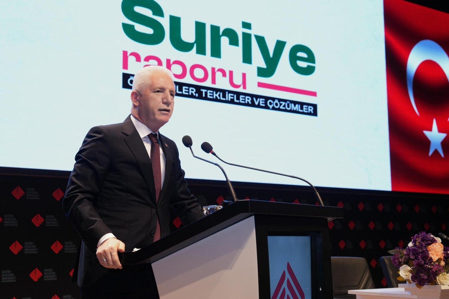 Suriye'nin Yeniden İnşası İçin Rapor: Türkiye'nin Liderliği ve Çalışmalar