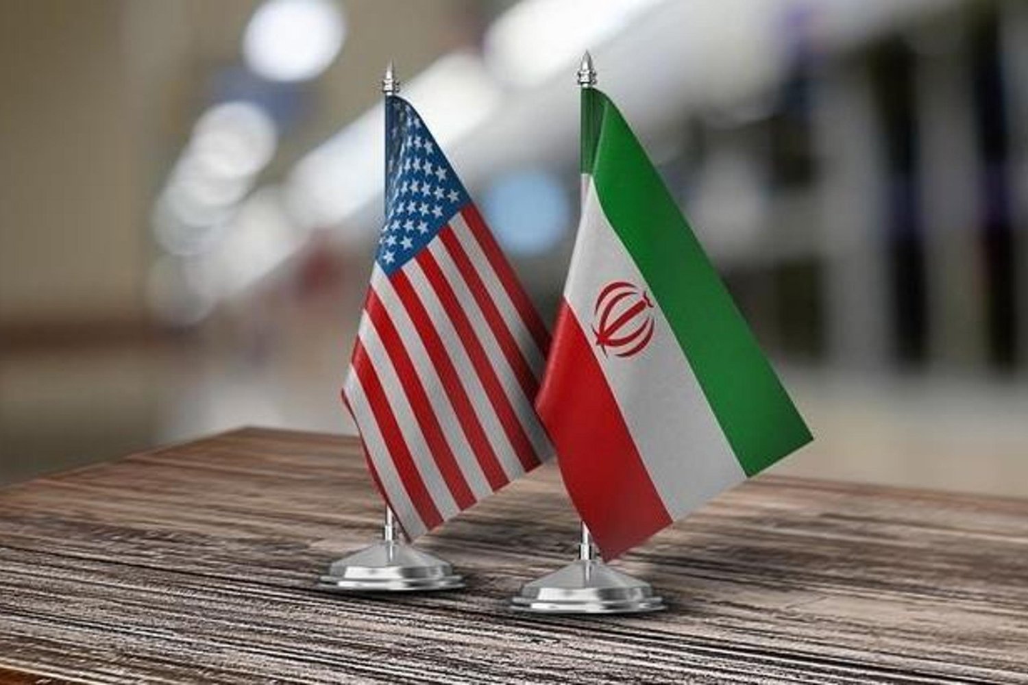 İran ve ABD Gerilimi Tırmanıyor: İran'a Savaş Gemileri Gönderildi