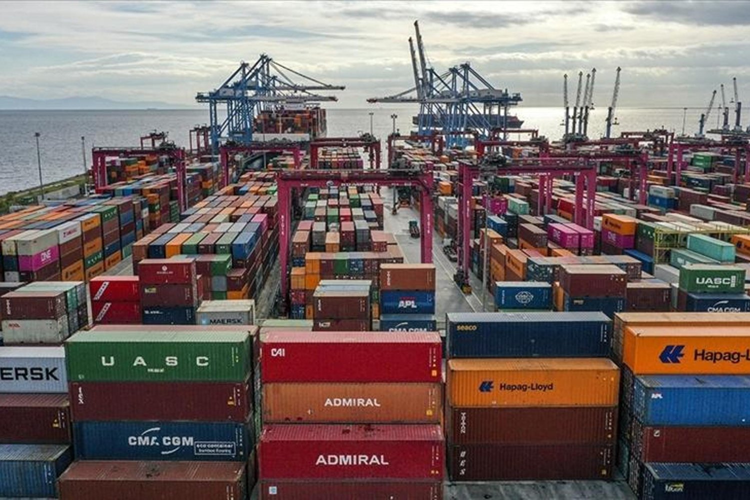 Türkiye'nin İhracatı 2028'de 308,5 Milyar Dolarla Rekor Kıracak