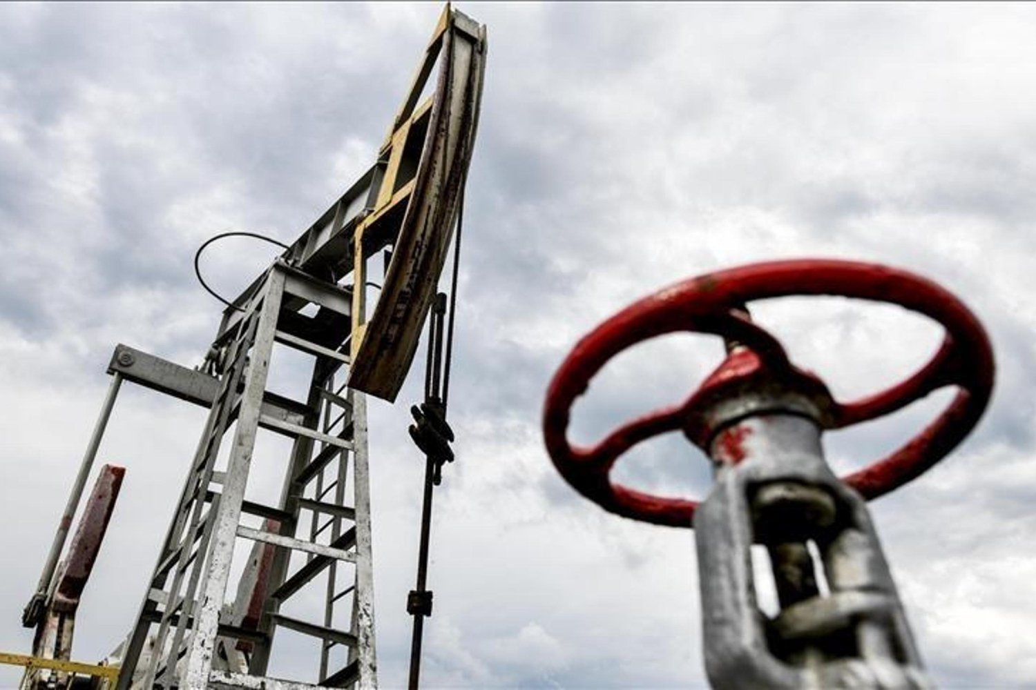 Petrol ve Yakıt Piyasasında Kasım 2025 Verileri: İthalat, İhracat ve Üretimde Dikkat Çekici Değişiklikler