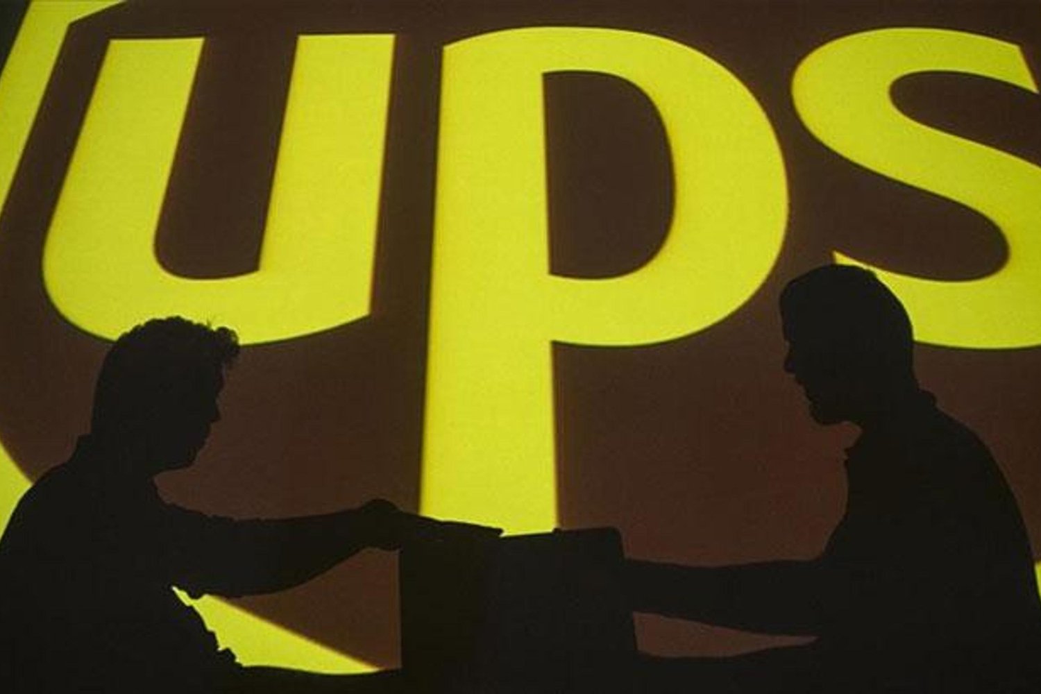 UPS İşten Çıkarma ve Operasyonel Gelişmelerle Hızlı Büyüyor