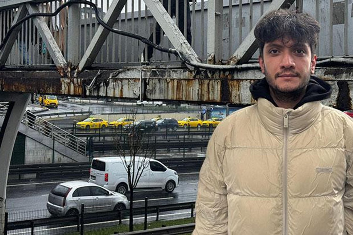 Kaza Tehlikesi Yaratmış Demir Parçası Olayı: Sınava Giden Genç Sürücünün Aracı Hasar Gördü