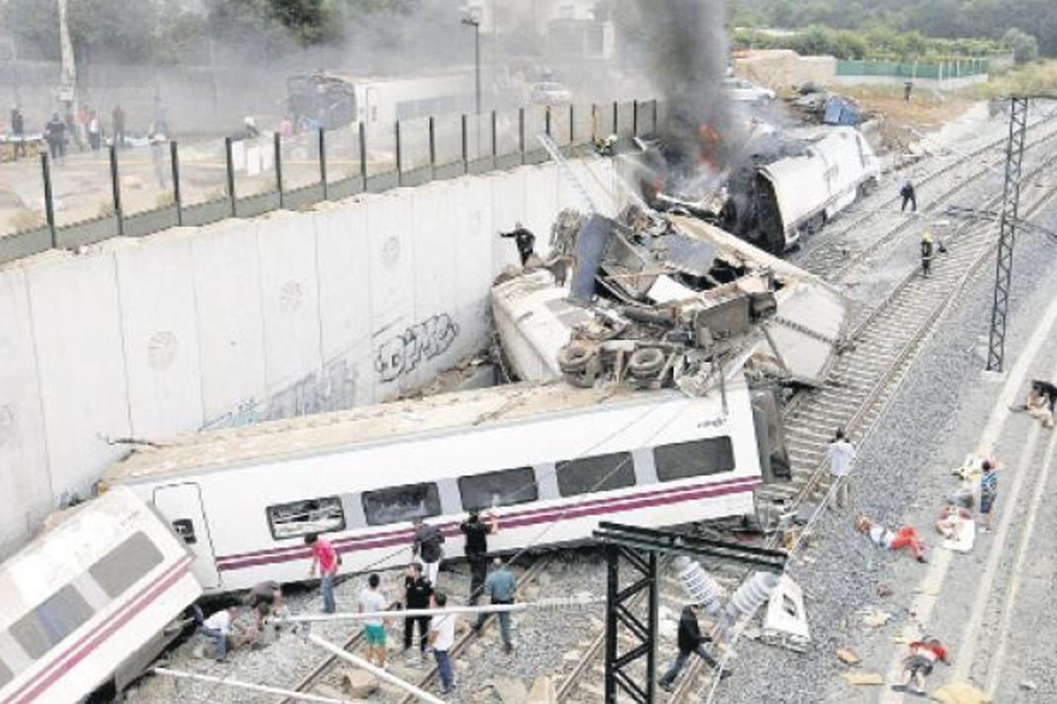İspanya Tren Kazası: 39 Ölü, 159 Yaralı Şok Edici Çarpışma!