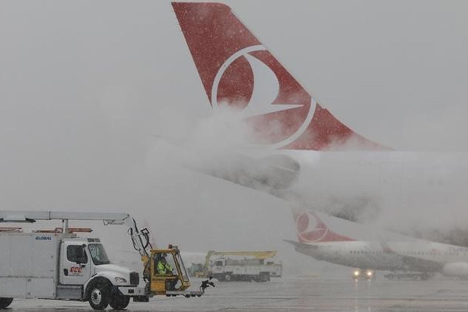 İstanbul Havalimanı Seferleri Olumsuz Hava Koşulları Nedeniyle İptal Edildi