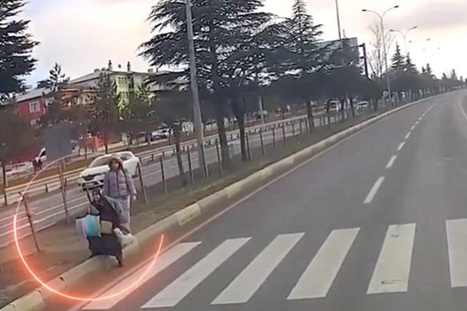 Yaya Güvenliğini Tehdit Eden Kamyon Sürücüsü Yakalandı