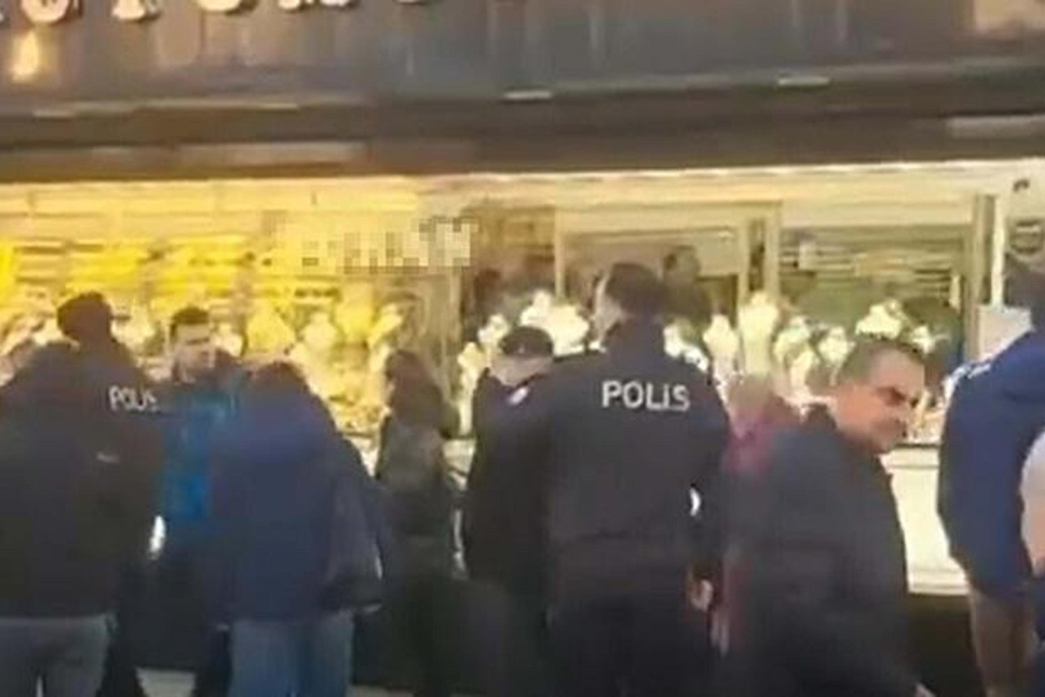 Çanakkale'de Kuyumculuk Dolandırıcılığı: Baba ve Oğul Serbest Bırakıldı, Kayıplara Karıştı