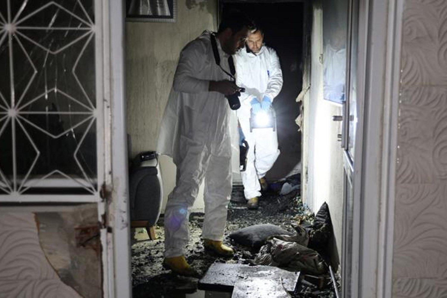 İzmir'de Yangın: Down Sendromlu Çocuk Mağdur Oldu