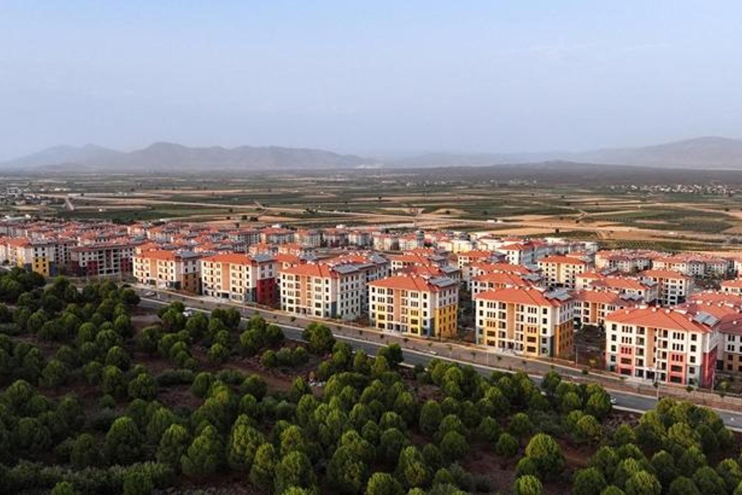 Deprem Sonrası Yeniden Yapılanma ve Tarihî Mekan Ziyaretleri