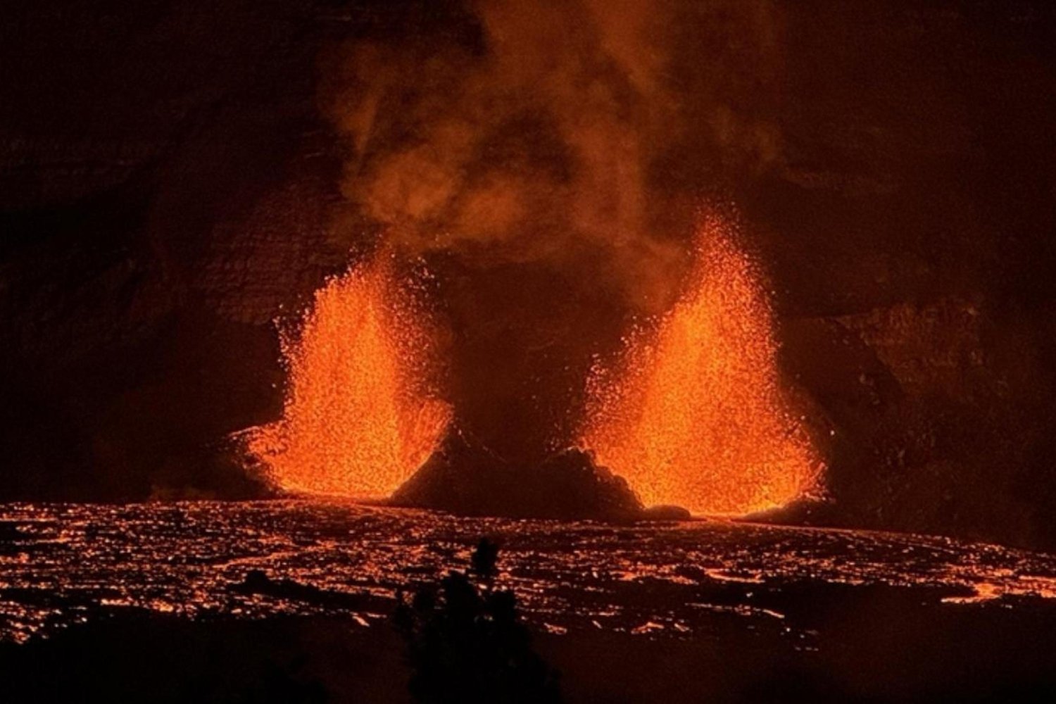 Hawaii Kilauea Yanardağı Yeniden Faaliyette: Son Patlamalar Devam Ediyor