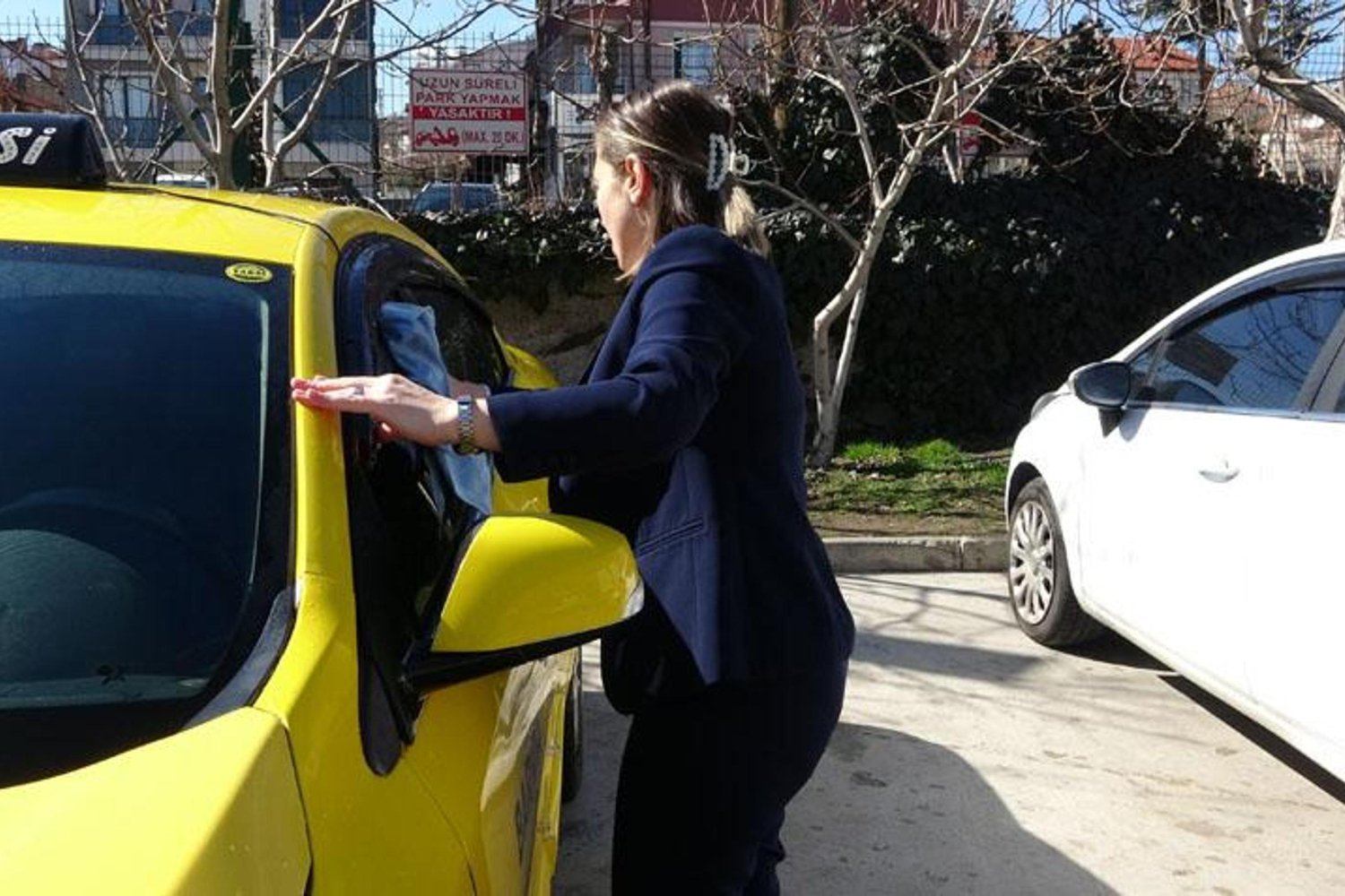 Kadın Taksi Şoförü Hacer Topal'dan İnanılmaz Başarı Hikayesi