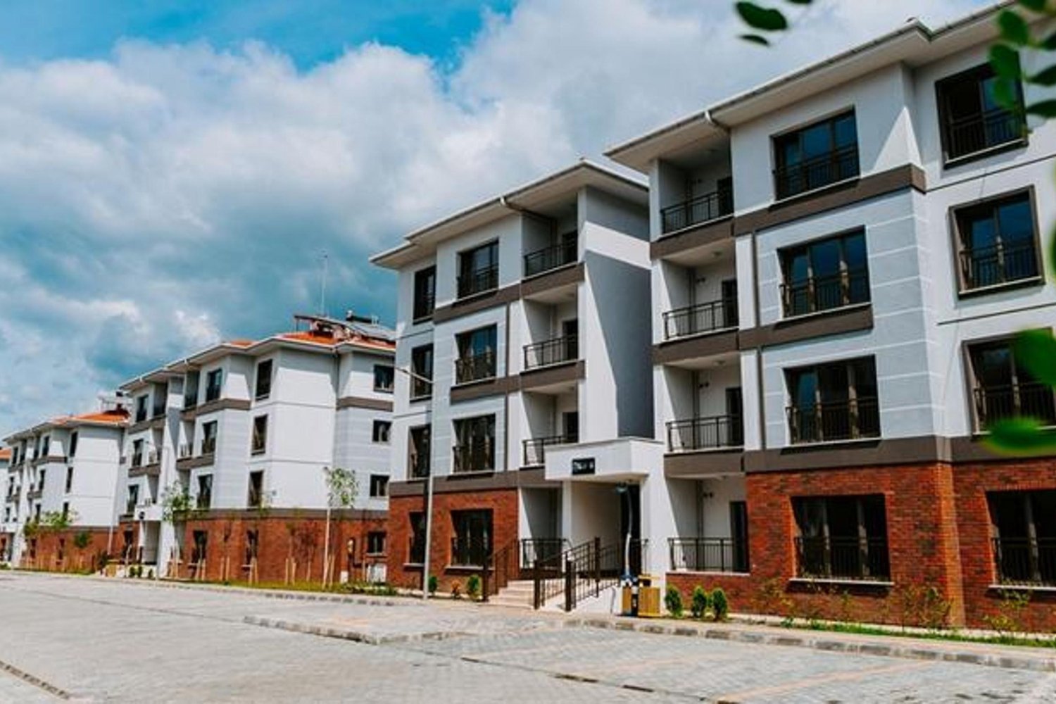 TOKİ'nin Yüzyılın Konut Projesi Kura Çekimleri Devam Ediyor: 177 Bin Konut Belirlendi