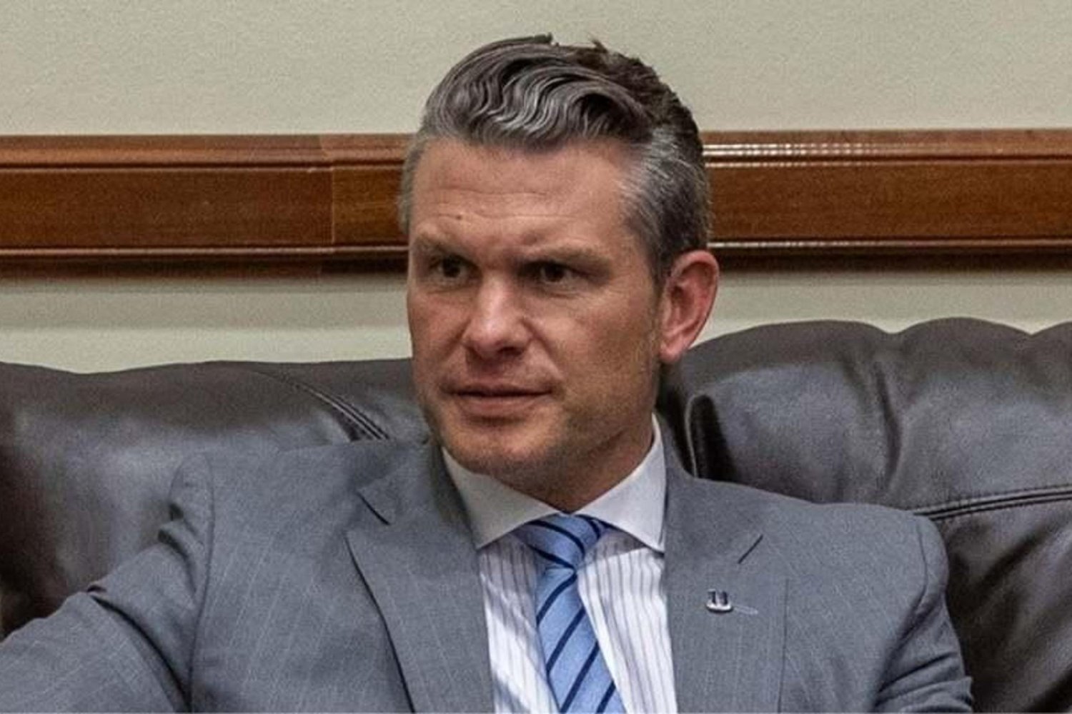 ABD Savunma Bakanı Pete Hegseth İran Müzakereleri ve Askeri Müdahale İhtimalini Açıkladı