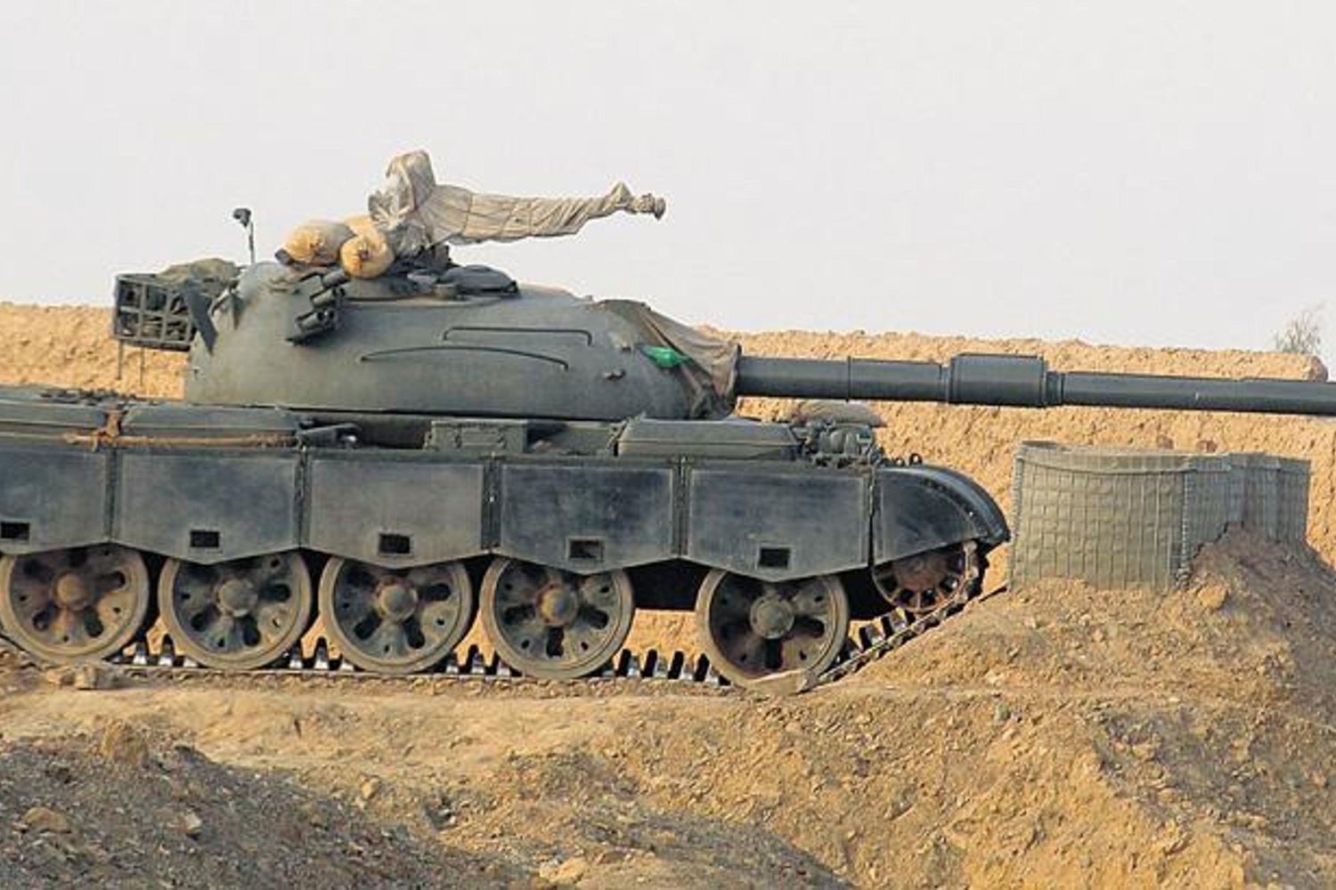 Pakistan ve Afganistan Arasında Sınır Çatışmaları Yükseliyor: Çatışmalar Devam Ediyor