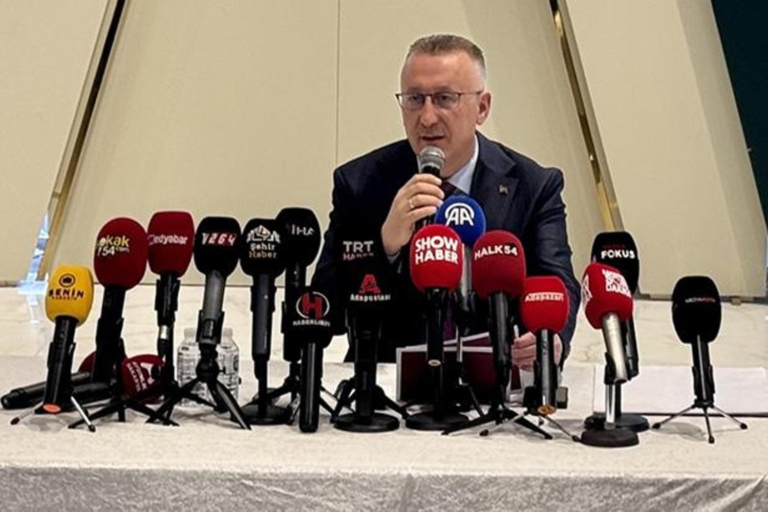 Işıksu'dan Tehdit ve Şantaj İddialarına Sert Yanıt: Resmi Bilgimiz Yok