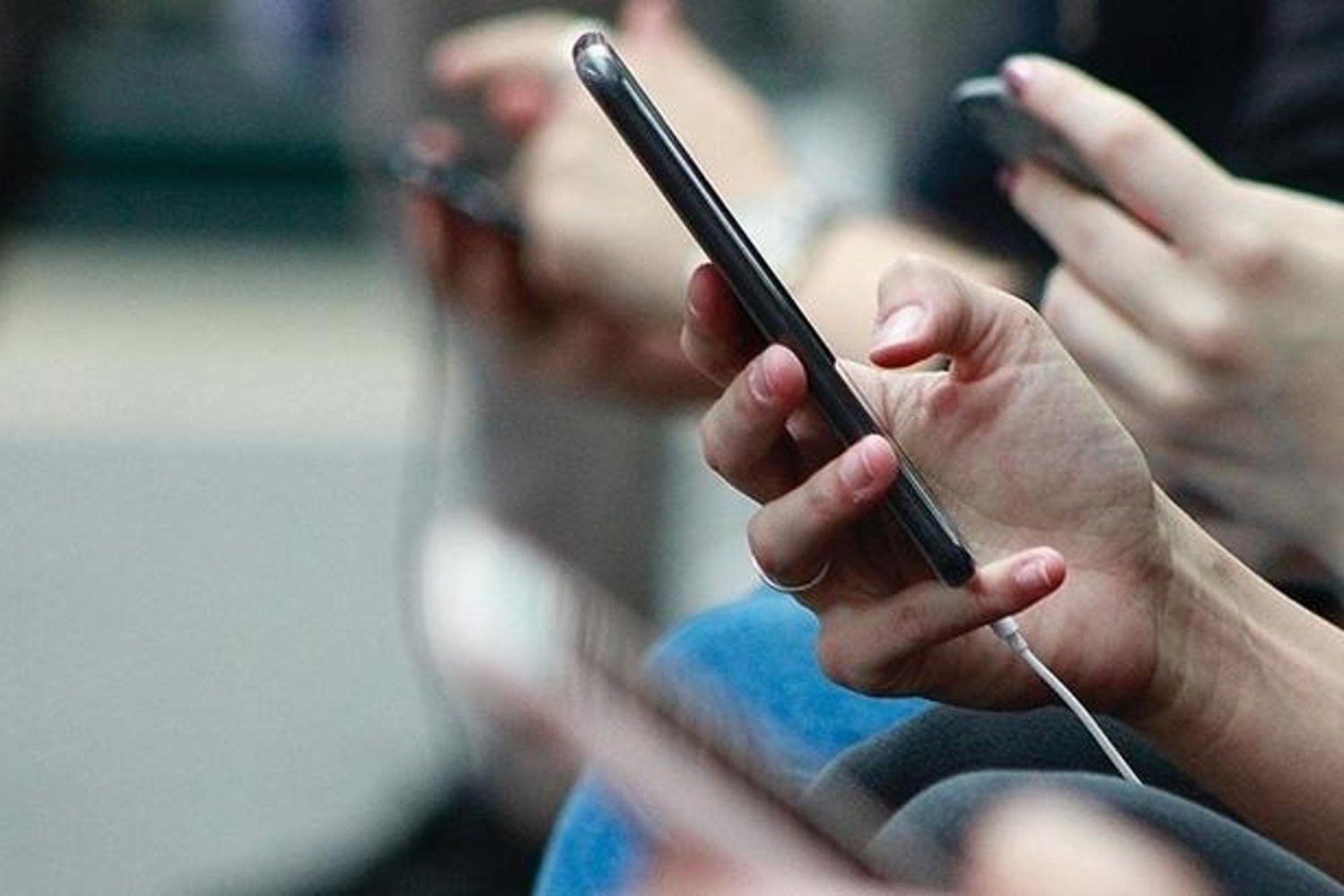 Akıllı Telefon Pazarı Düşüşte: Fiyatlar Rekor Seviye