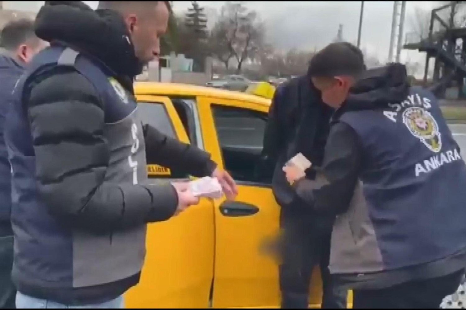 Ankara'da Polis ve Savcı Role Desen Dolandırıcılar 87 Milyon Lira Vurdu