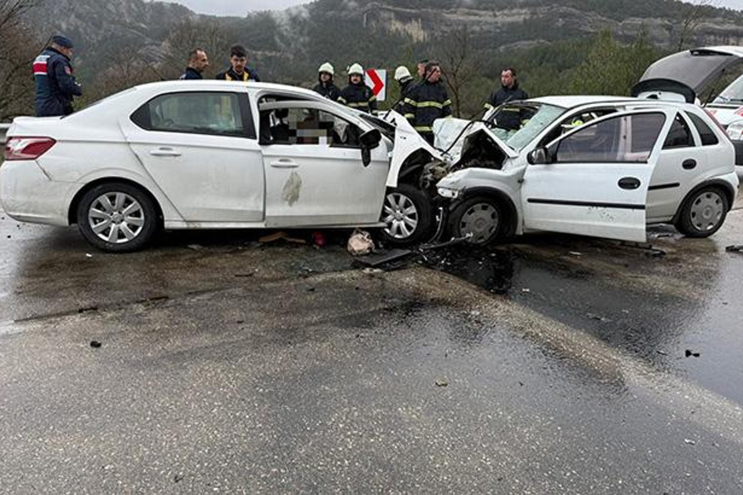 Antalya-Isparta Karayolu Trajedisi: 6 Ölü 6 Yaralı