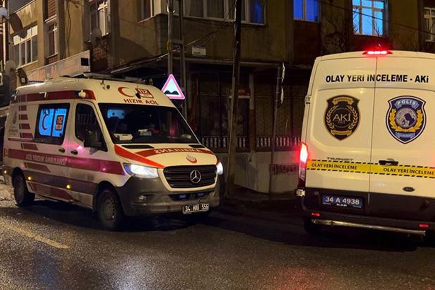 İzmir'de Eşini Bıçaklayan Adam Tutuklandı: Çocuklar Tanık Oldu