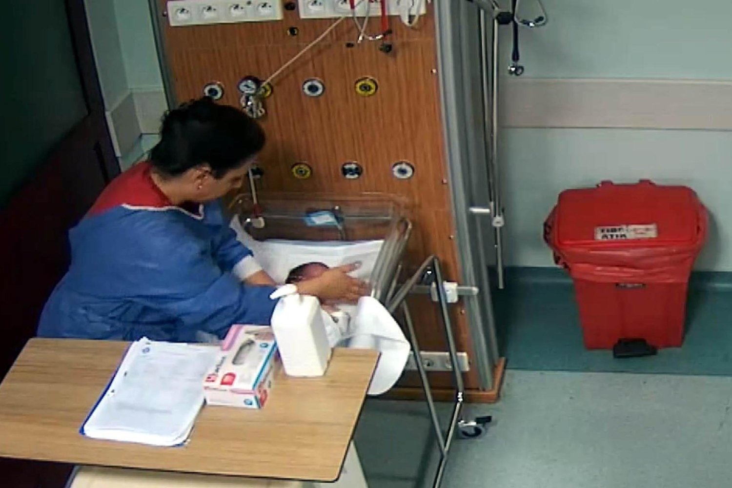 Kahramanmaraş'ta Bebek Şiddeti Şoku: Hemşire Hazel Dırık Bağrıyanık Tutuklandı