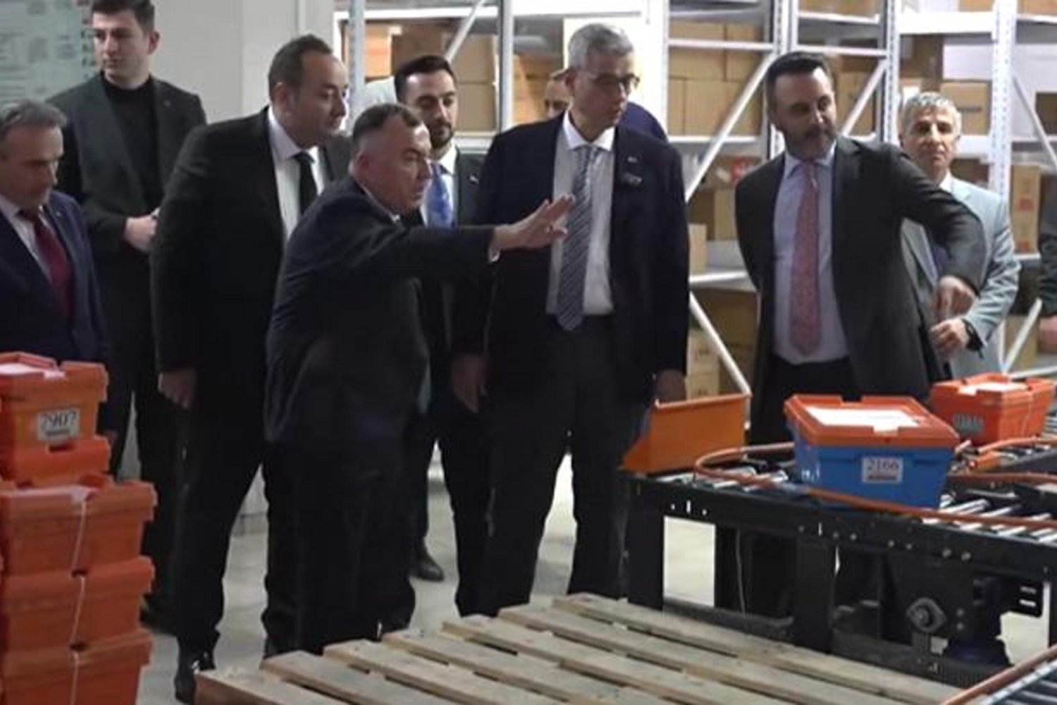 Sağlıkta Dijital Dönüşüm: Selçuk Ecza Deposu'nda Yeni İlaç Takip Sistemi Tanıtıldı