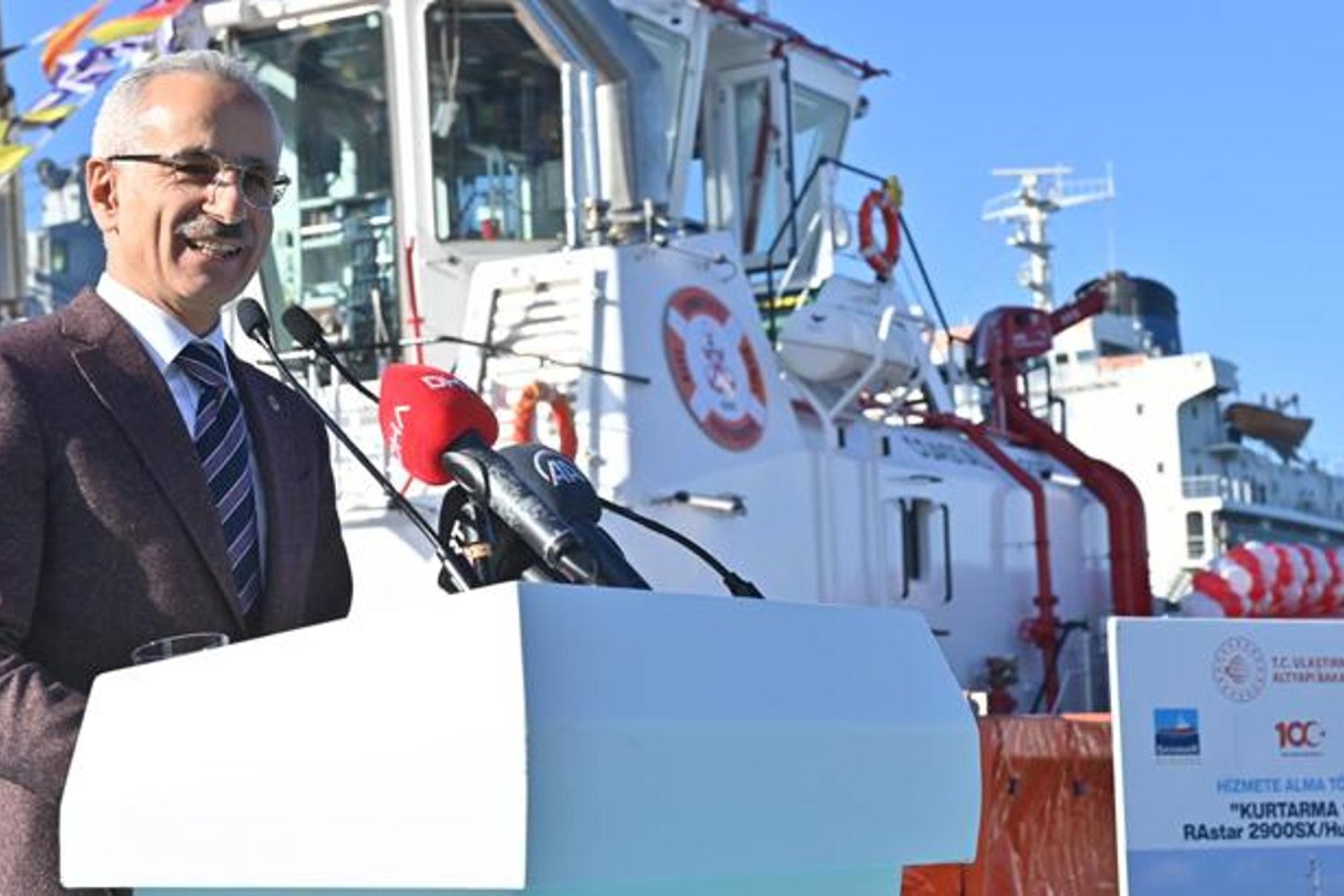 Denizcilikte Dijital Dönüşüm: Türk Boğazlarında Güvenlik ve Seyir Güçlendirme Projesi