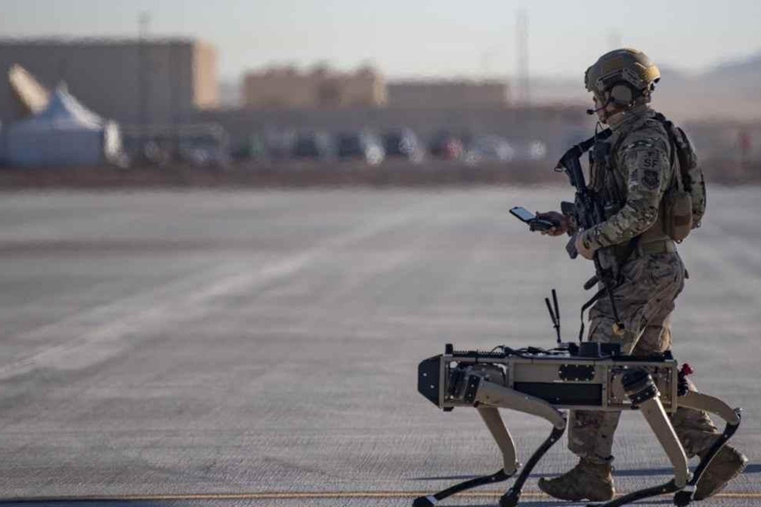 İnsansı Robotlarla Sırbistan Silahlanıyor: Çin Desteğiyle Yeni Bir Dönem