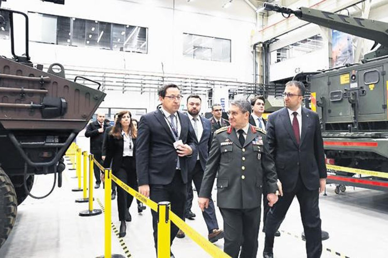 Genelkurmay Başkanı Selçuk Bayraktaroğlu'ndan ASELSAN Ziyareti: Teknoloji Üssünde Neler Konuşuldu?