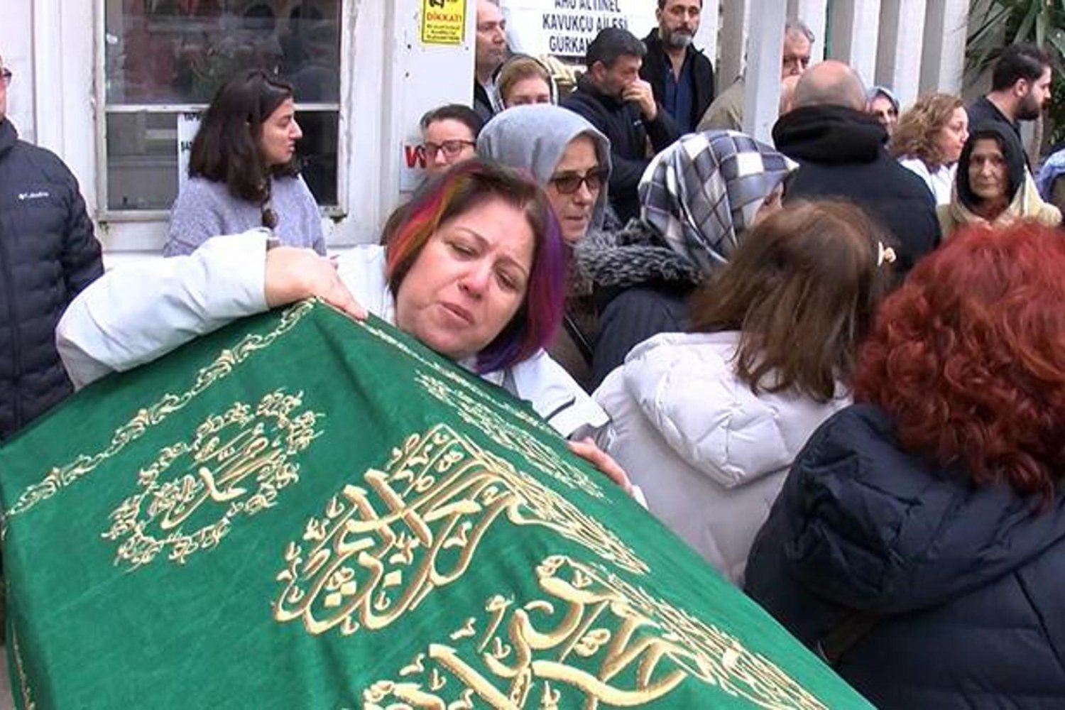 Kadıköy'de Otomobilin Çarptığı Genç Hayatını Kaybetti: Ahlaklı ve Başarılı Bir Çocuk Vefat Etti