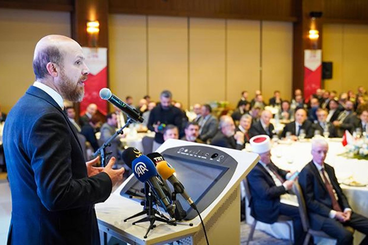 Balkanlarda Türk Hayranlığı ve Gelişen İşbirliği: Uluslararası Balkan Üniversitesi’nde Önemli Söyleşi