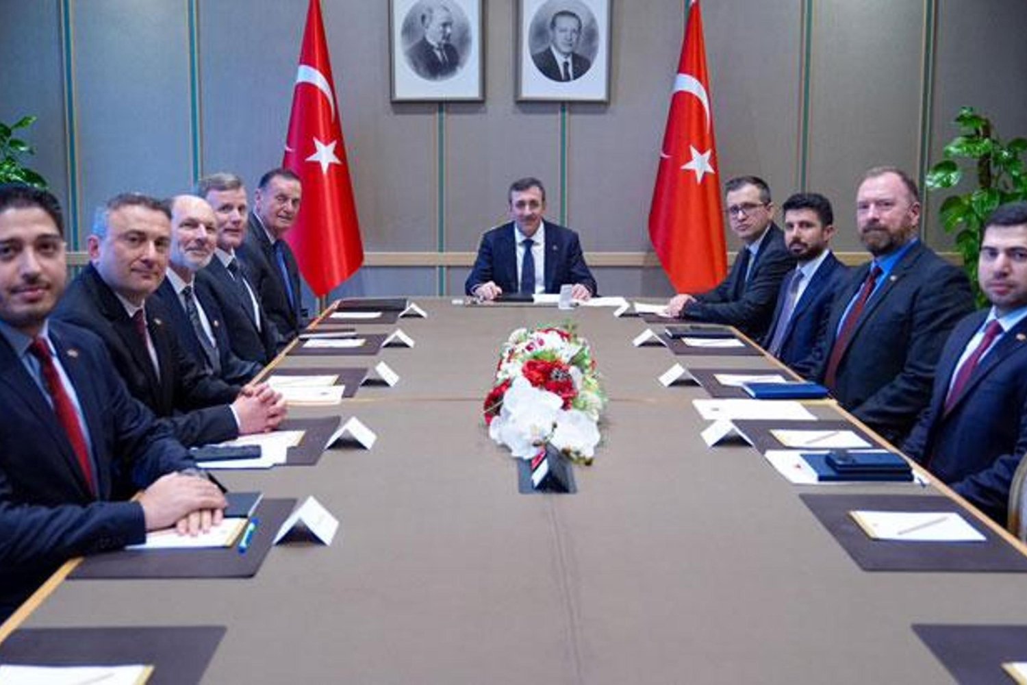 Türkiye-ABD Ekonomik İş Birliği Güçleniyor: 100 Milyar Dolar Vizyonu