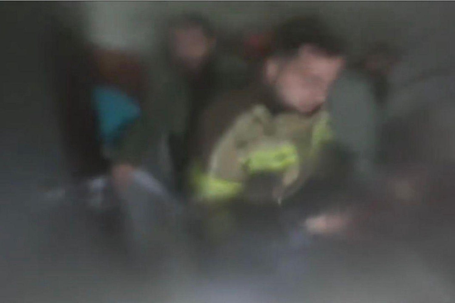 Diyarbakır'da Yangın Korkuttu! Mahsur Kalan Kişi İtfaiye Seferberliğiyle Kurtarıldı