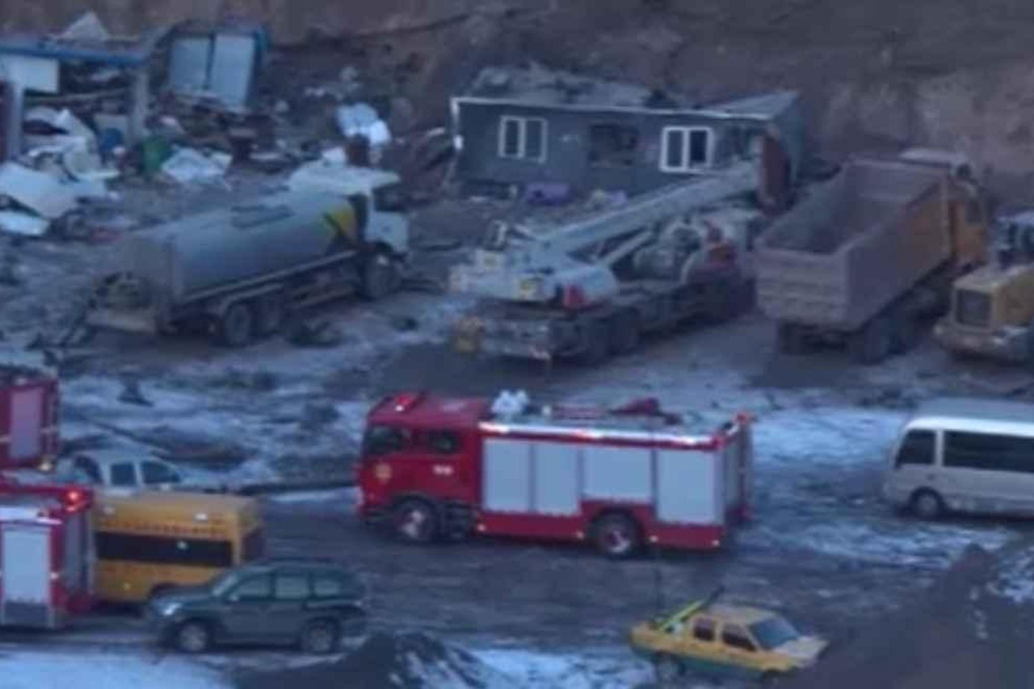 Çin'de Fabrika Patlaması: 8 Ölü, Soruşturmalar Devam Ediyor