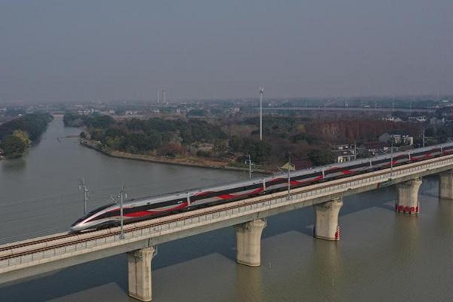 Çin'de İnşaat Halindeki Köprü Çöktü: 5 İşçi Hayatını Kaybetti