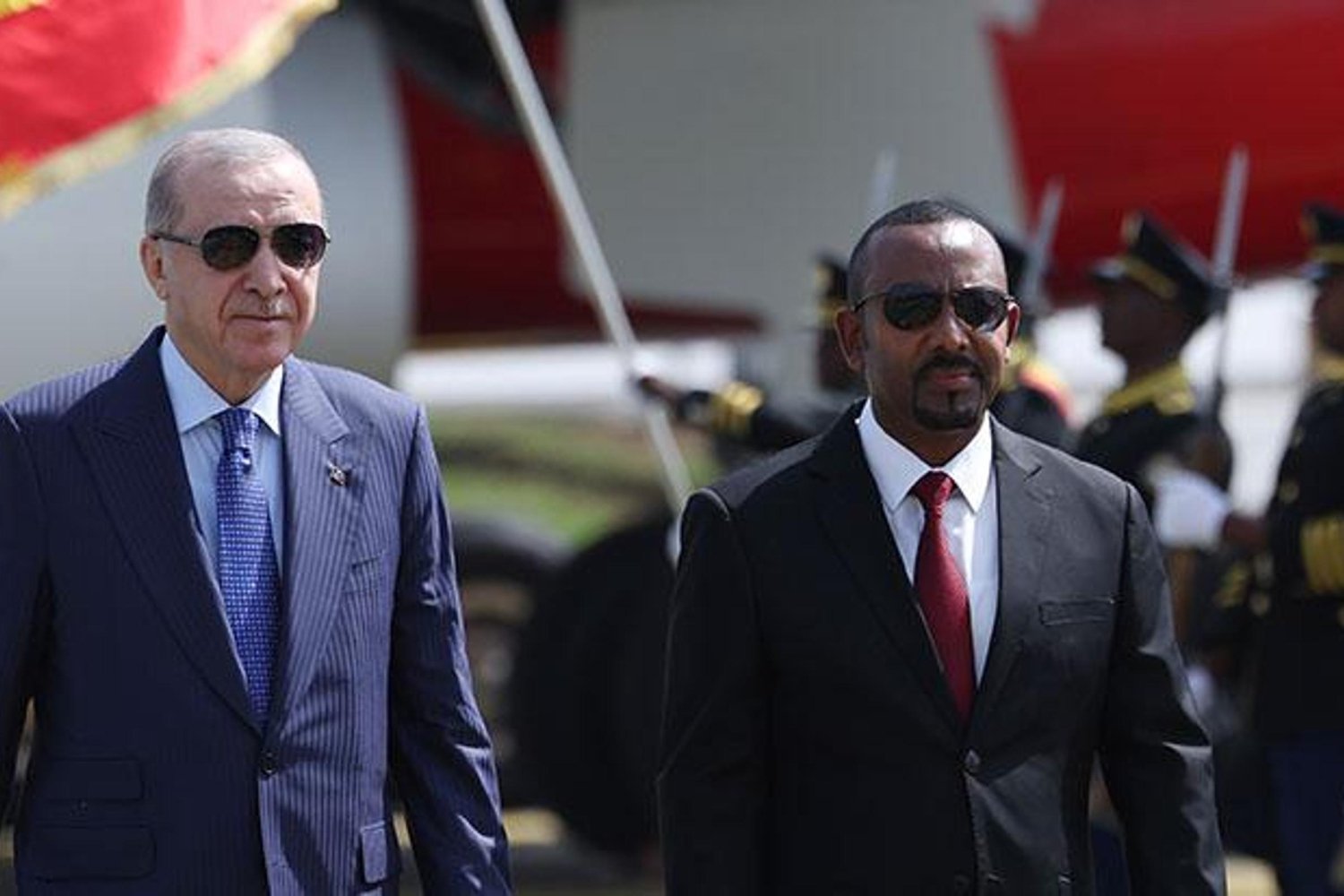 Ünlü Şarkıcı Efsane Geri Döndü: Yeni Albüm ve Muazzam Konser Detayları