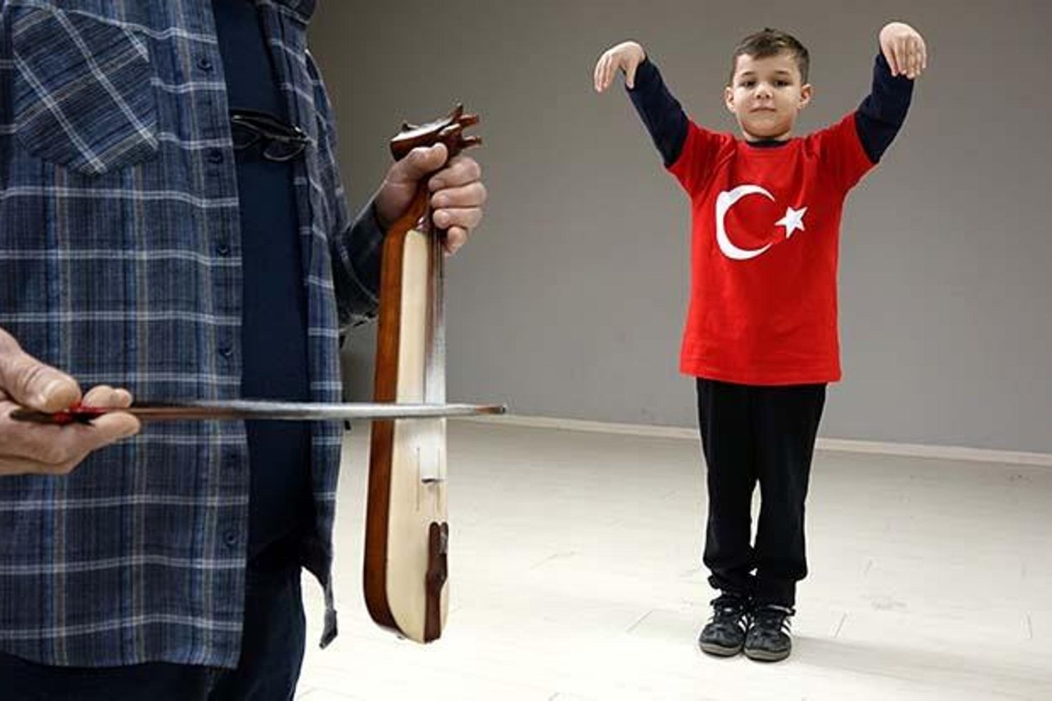 Trabzon’dan Dünya Çapında Gurur: Minik Talha’nın Horon Gösterisi Cumhurbaşkanından Tam Not Aldı